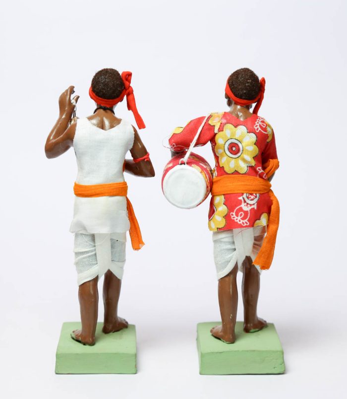 Dholok-aur-Ghanti-Bajanewala-Clay-Decorative-Showpiece-WhiteBG-BackView-RainbowFeathers.jpg Dholok-aur-Ghanti-Bajanewala-Clay-Decorative-Showpiece-WhiteBG-BackView-RainbowFeathers.jpg