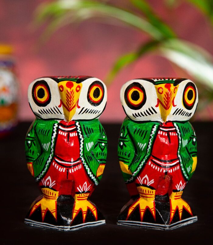 Go-Lucky-Owl-Couple-Set-Handmade-Wooden-Showpieces-Set-of-2-Owls–4-Inches-RainbowFeathers.jpg