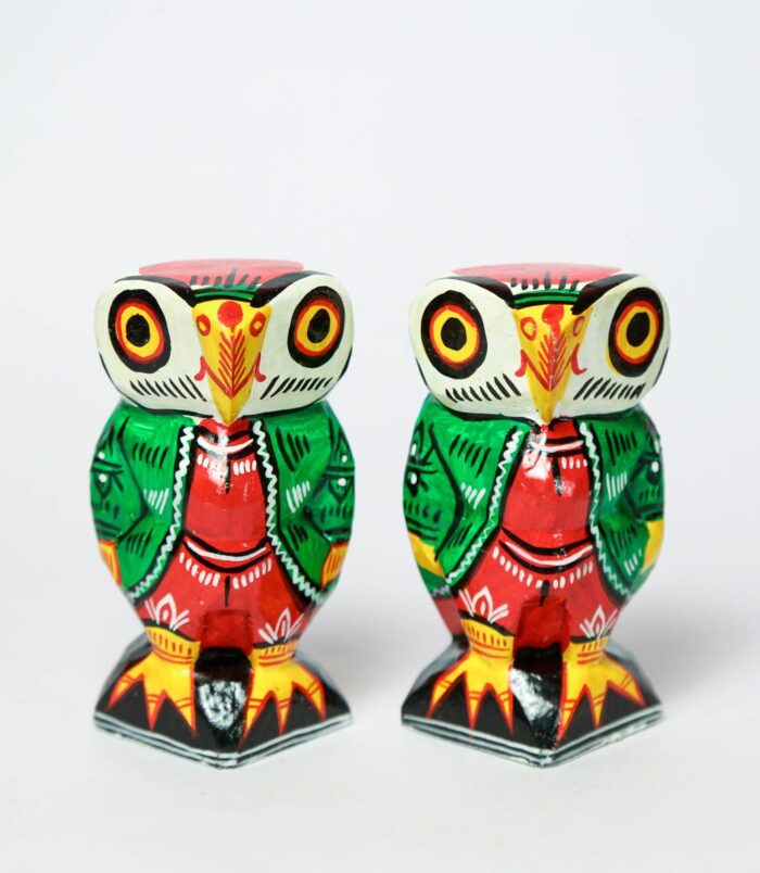 Go-Lucky-Owl-Couple-Set-Handmade-Wooden-Showpieces-Set-of-2-Owls–4-Inches-WhiteBG-RainbowFeathers.jpg