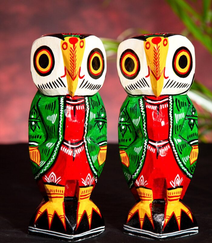 Go-Lucky-Owl-Couple-Set-Handmade-Wooden-Showpieces-Set-of-2-Owls–8-Inches-RainbowFeathers.jpg