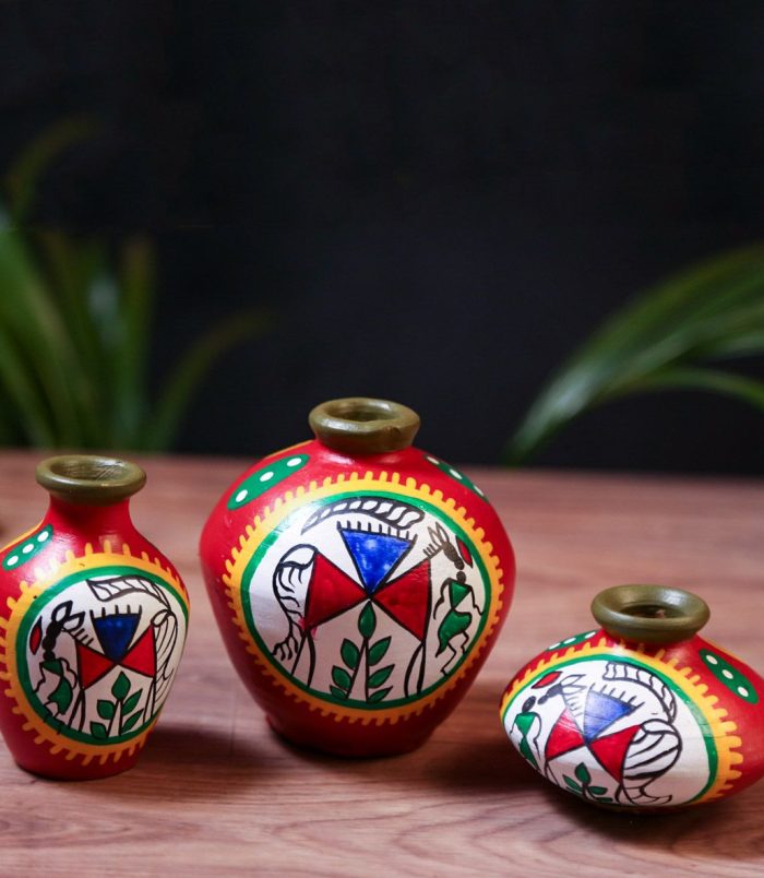 Terracotta-Warli-Hand-Painted-Yellow-Earthen-Pots-Set-of-3-Pots-RainbowFeathers-2.jpg
