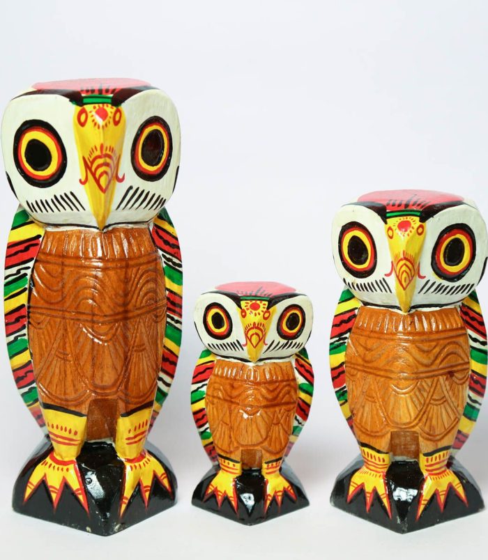 Wooden-Handmade-Hooting-Owl-Family-Decorative-Showpieces-Set-of-3-Owls-8-6-4-WhiteBG-RainbowFeathers.jpg Wooden-Handmade-Hooting-Owl-Family-Decorative-Showpieces-Set-of-3-Owls-8-6-4-WhiteBG-RainbowFeathers.jpg
