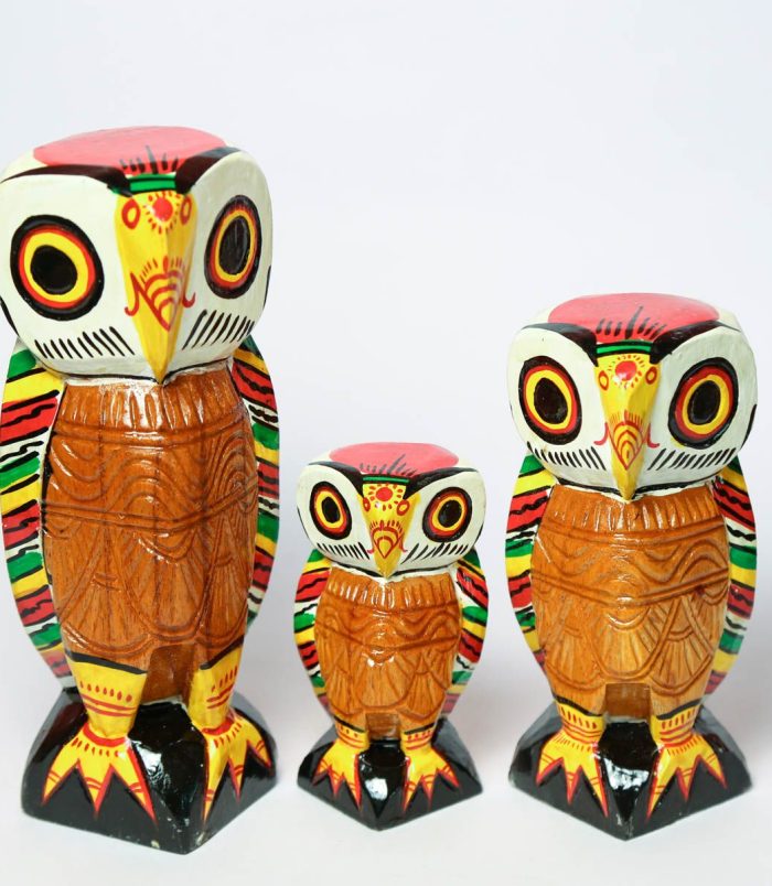 Wooden-Handmade-Hooting-Owl-Family-Decorative-Showpieces-Set-of-3-Owls-8-6-4-WhiteBG-TopView-RainbowFeathers.jpg Wooden-Handmade-Hooting-Owl-Family-Decorative-Showpieces-Set-of-3-Owls-8-6-4-WhiteBG-TopView-RainbowFeathers.jpg