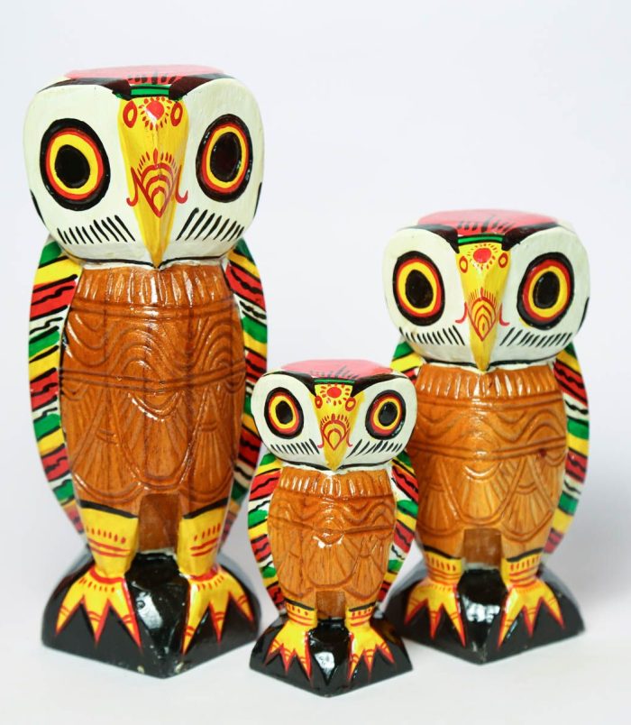 Wooden-Handmade-Hooting-Owl-Family-Decorative-Showpieces-Set-of-3-Owls-8-6-4-WhiteBG1-RainbowFeathers.jpg Wooden-Handmade-Hooting-Owl-Family-Decorative-Showpieces-Set-of-3-Owls-8-6-4-WhiteBG1-RainbowFeathers.jpg